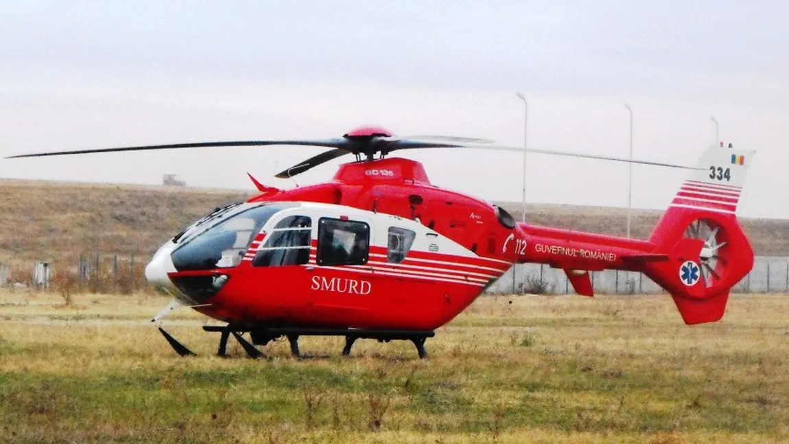O fetiţă de 4 ani muşcată de şarpe a fost dusă cu elicopterul SMURD la spitalul din Craiova