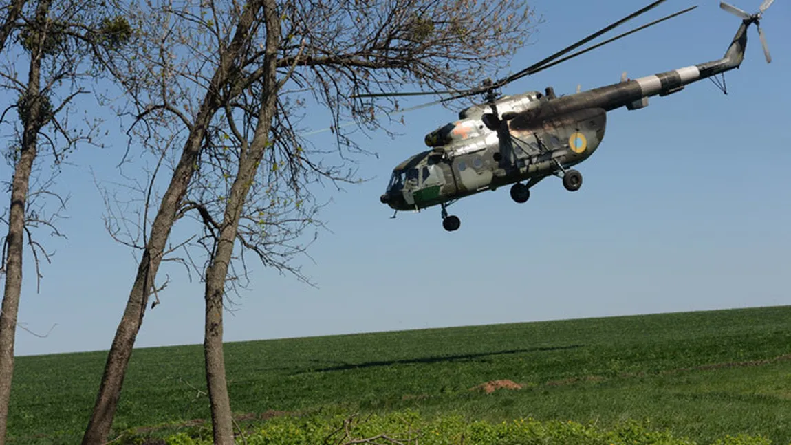 Accident aviatic în Rusia: Un elicopter s-a PRĂBUŞIT. 16 persoane au fost date DISPĂRUTE, 2 au supravieţuit