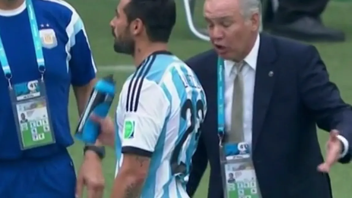 CM 2014. Un STAR argentinian îşi bate joc de antrenorul naţionalei. Imagine INCREDIBILĂ VIDEO