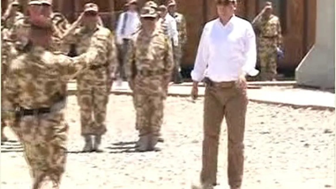 ALARMĂ DE ATAC CU RACHETE, la baza din Kandahar. Ponta şi ceilalţi OFICIALI, adăpostiţi de urgenţă în BUNCĂR