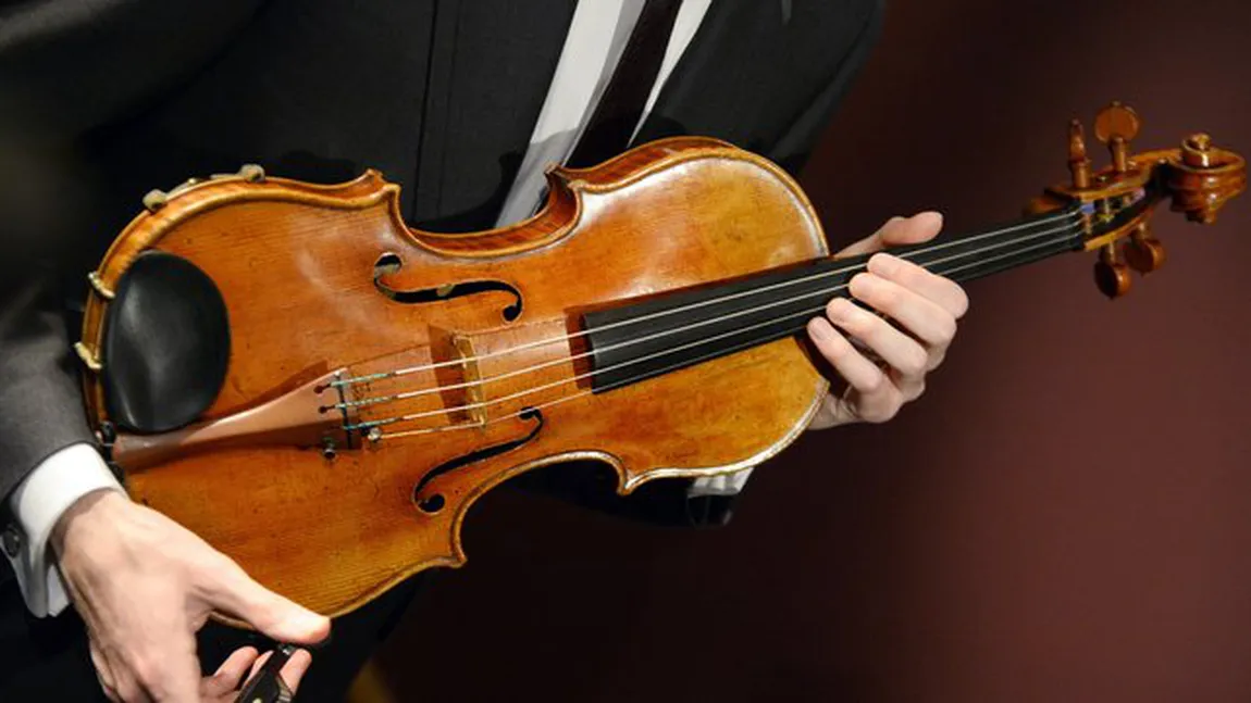 Un Stradivarius foarte rar nu şi-a găsit cumpărător în cadrul unei licitaţii