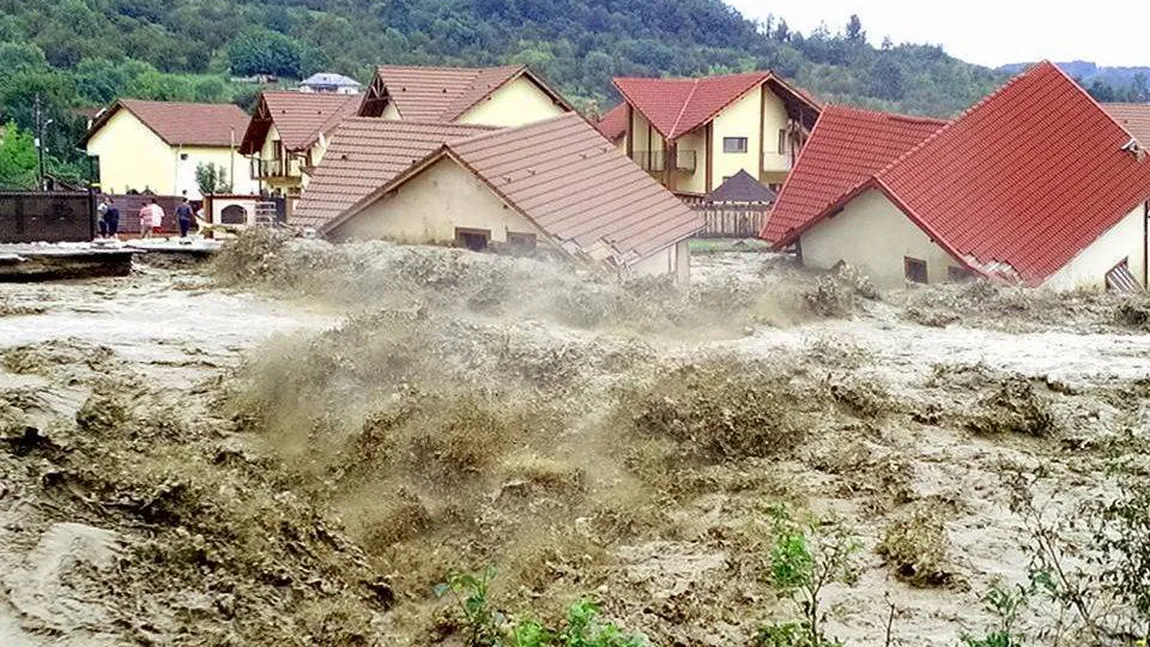 Moarte bizară din cauza inundaţiilor în comuna Vaideeni. Ce a păţit un bărbat slab de inimă