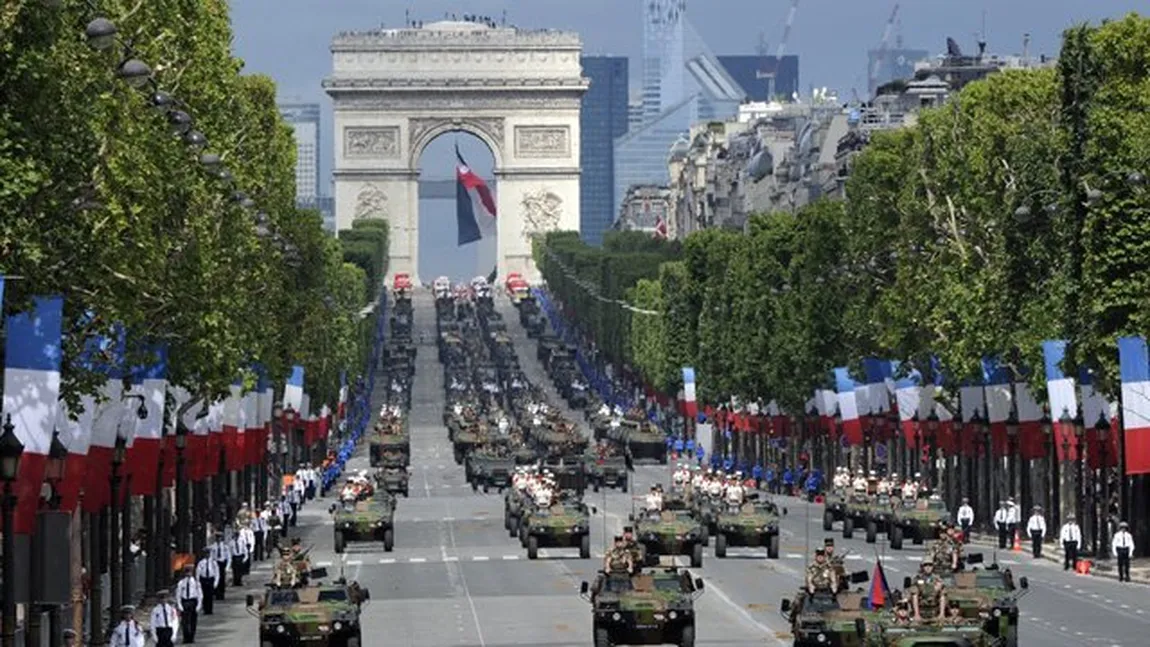 Franţa sărbătoreşte Ziua Naţională. Militarii români vor defila pe sub Arcul de Triumf din Paris