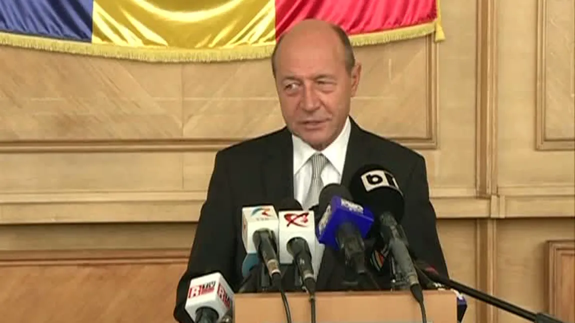 Traian Băsescu, înainte de a decola spre Varşovia: Voi alege CEL MAI SIGUR CULOAR de zbor