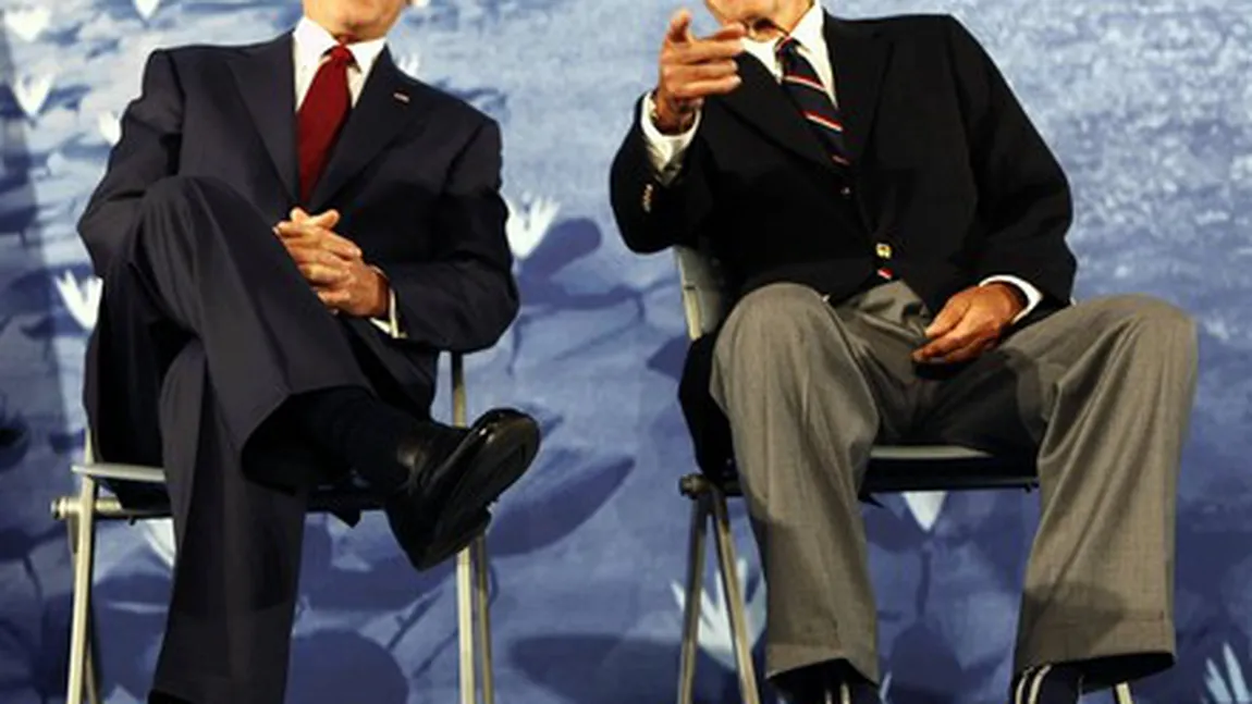 Un preşedinte despre alt preşedinte: George W.Bush a scris BIOGRAFIA tatălui său, George H. W. Bush