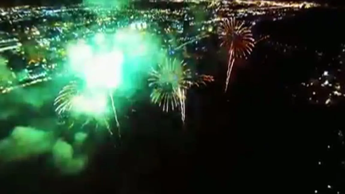 Imagini incredibile surprinse de o DRONĂ: Cum arată un FOC de ARTIFICII văzut de sus VIDEO