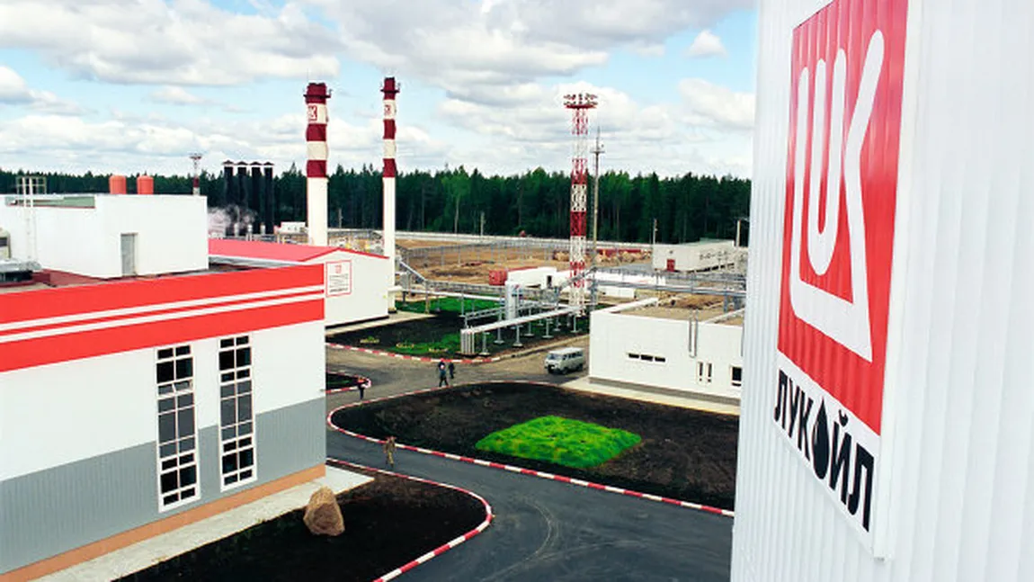 Lukoil îşi lichidează afacerile cu amănuntul în Ucraina