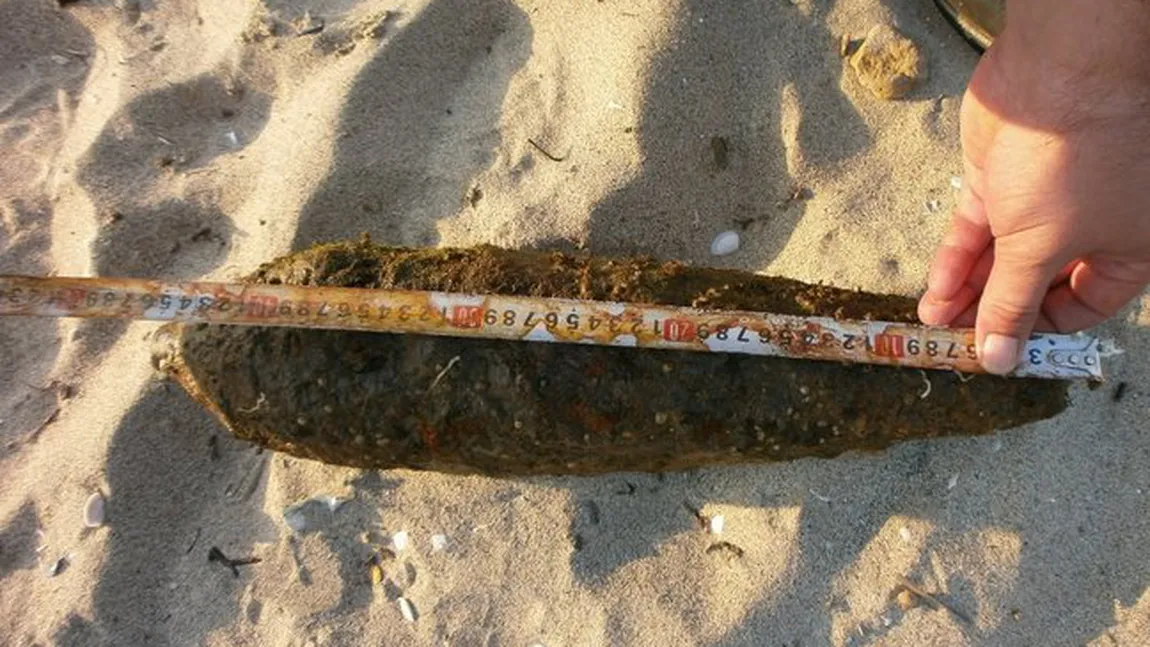 Alertă pe litoralul bulgăresc. O BOMBĂ, descoperită pe litoral, la câteva metri de plajă