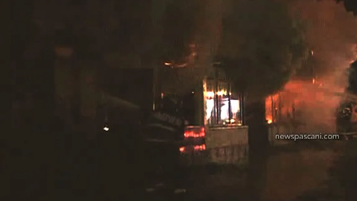 Incendiu devastator. Un depozit plin cu băuturi alcoolice din Paşcani a luat foc
