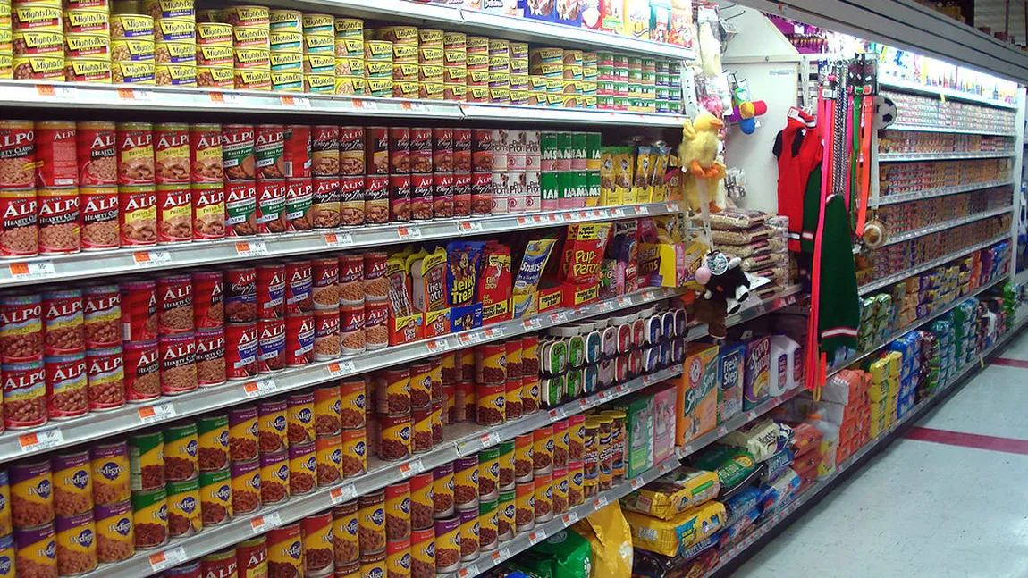 Alimentaţie sănătoasă: Cum te fac magazinele să mănânci mai mult şi mai prost