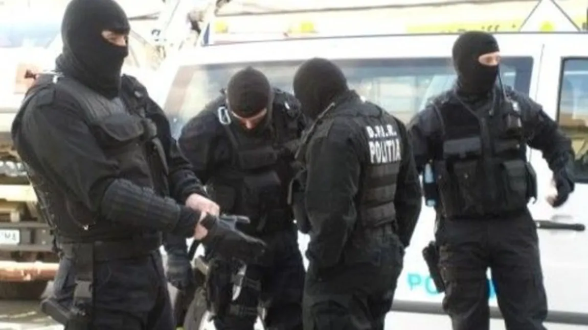 Anchetă de amploare: 110 poliţişti efectuează percheziţii într-un dosar cu prejudicii de 6 milioane de euro