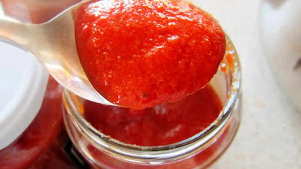 REŢETĂ ketchup de casă: O alternativă 100% naturală