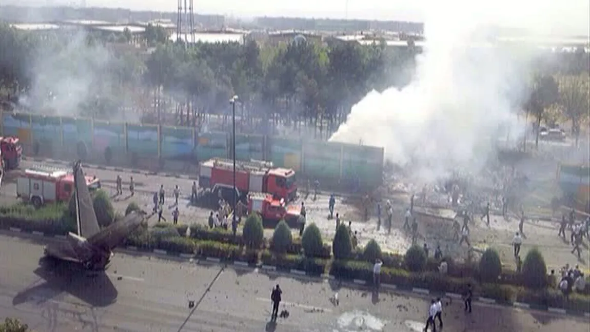 Primele IMAGINI de la TRAGEDIA aviatică din IRAN GALERIE FOTO VIDEO