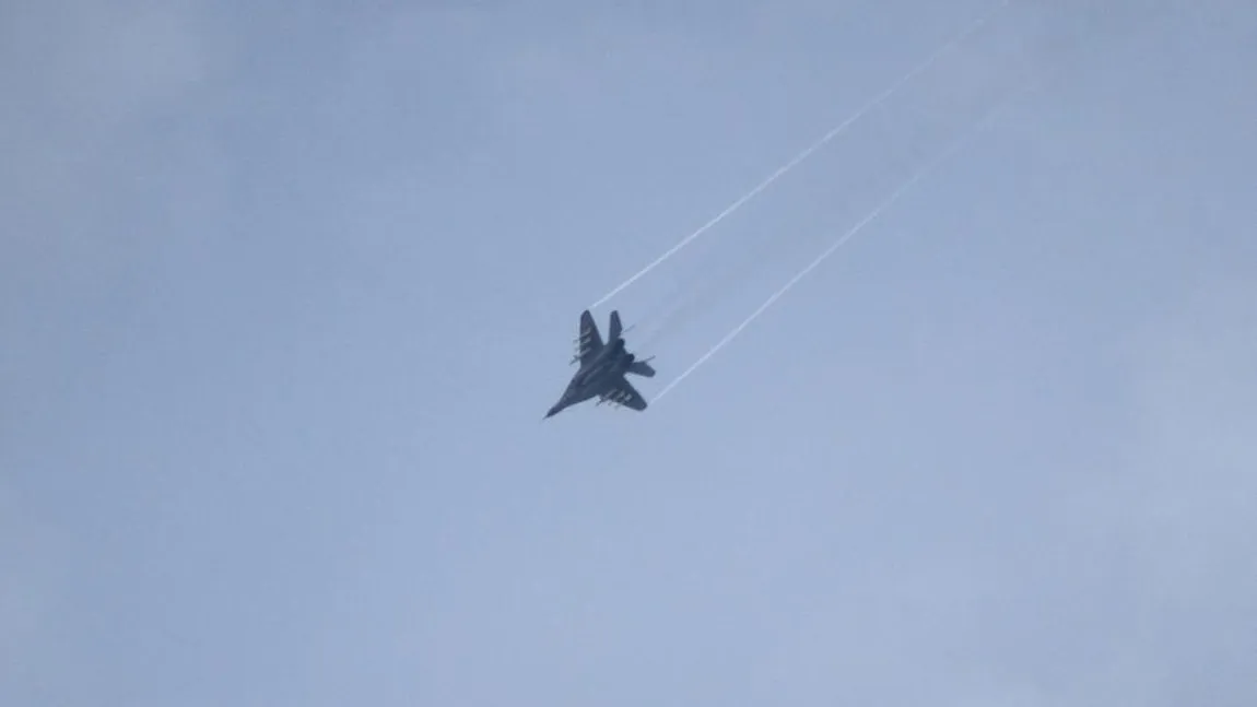 SEPARATIŞTII au DOBORÂT un avion de luptă UCRAINEAN