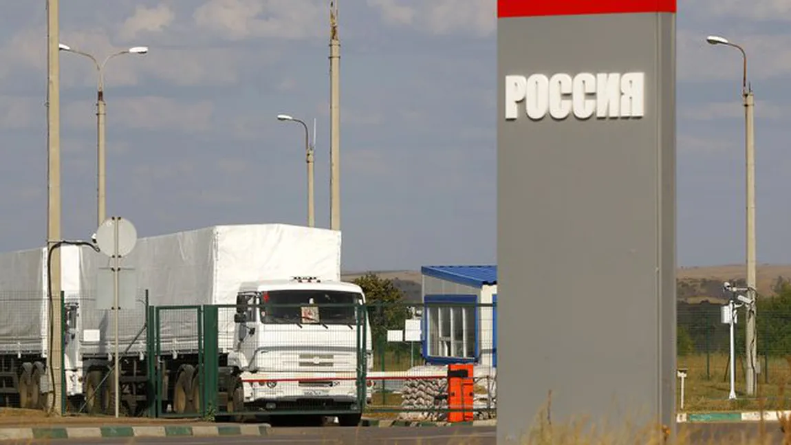Confruntări lângă Mariupol. Un convoi de zeci de tancuri şi blindate a pătruns din Rusia în Ucraina