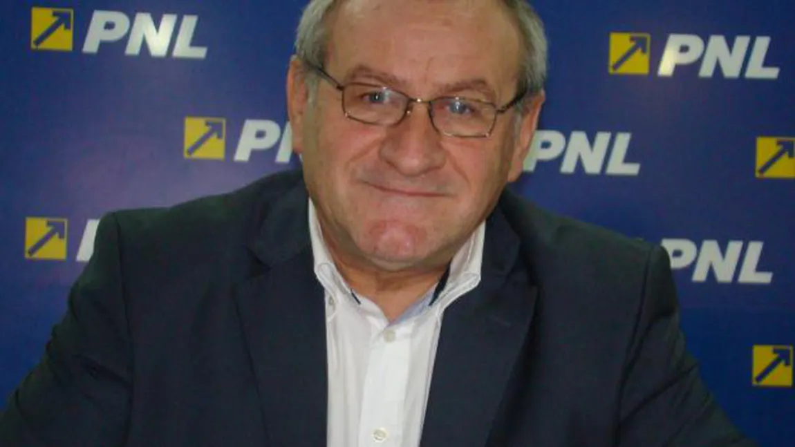 Vicepreşedintele CJ Bistriţa-Năsăud, exclus din PNL după ce a fost prezent la congresul PLR