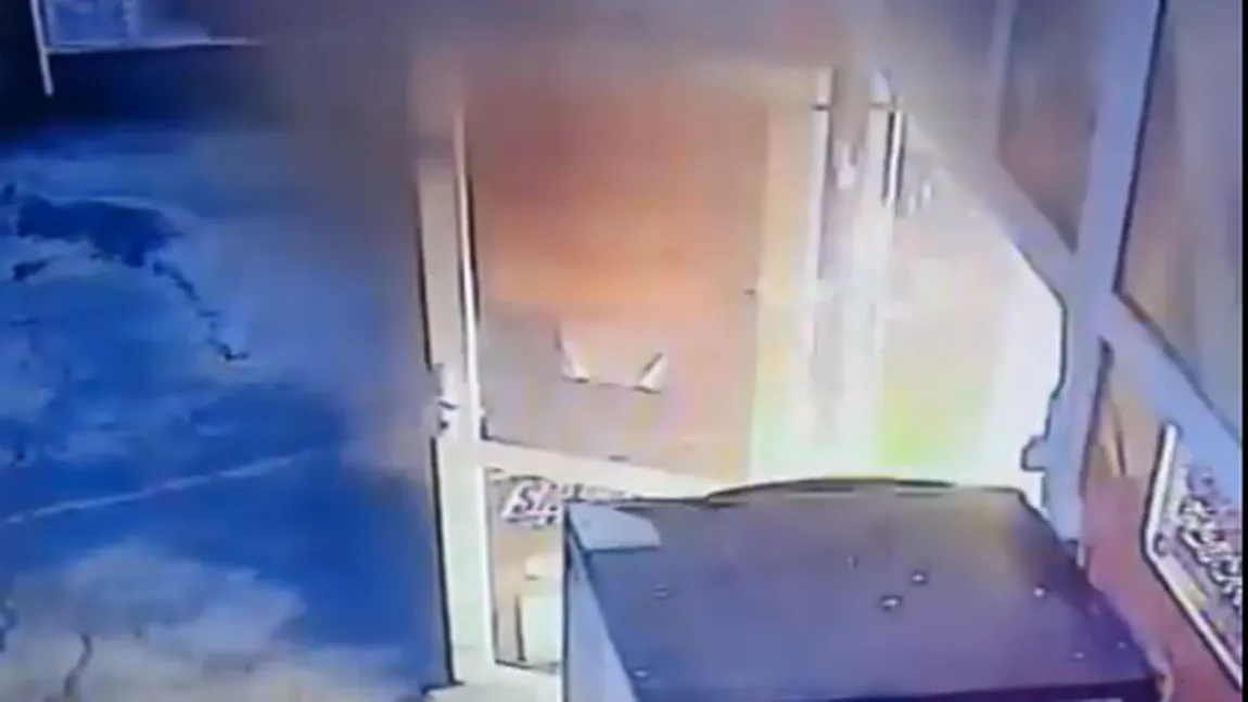 Un bărbat fără adăpost a incendiat un magazin din Timişoara VIDEO