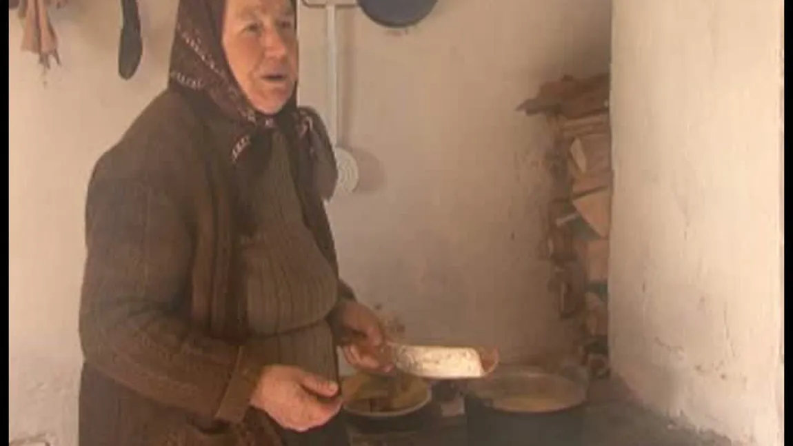 Bătrâneţe trăită în sărăcie şi umilinţă: Are pensie de UN LEU dintr-un motiv incredibil VIDEO