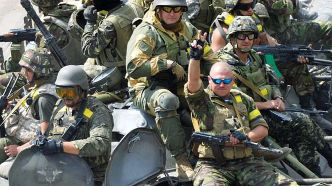 UCRAINA: Începe ASALTUL asupra regiunii DONEŢK. Populaţia PLEACĂ din zonele controlate de rebeli