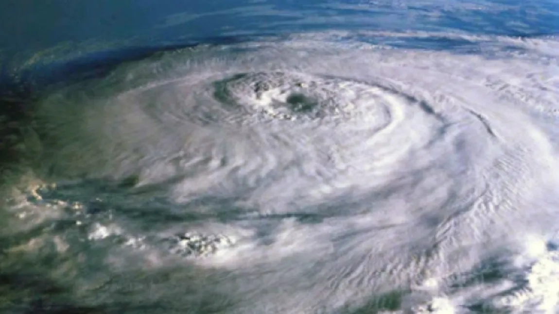 Furtuna tropicală Bertha s-a transformat în uragan