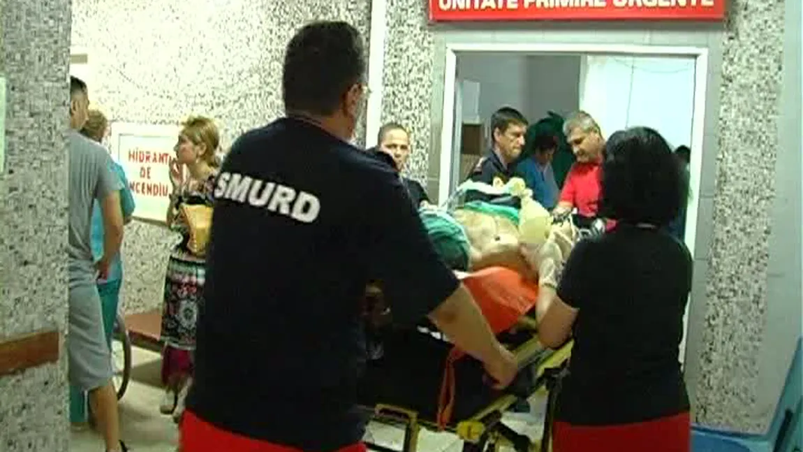 Bătuţi măr de chiriaşii casei pentru că le-a cerut să plece. Proprietarul se zbate între viaţă şi moarte VIDEO