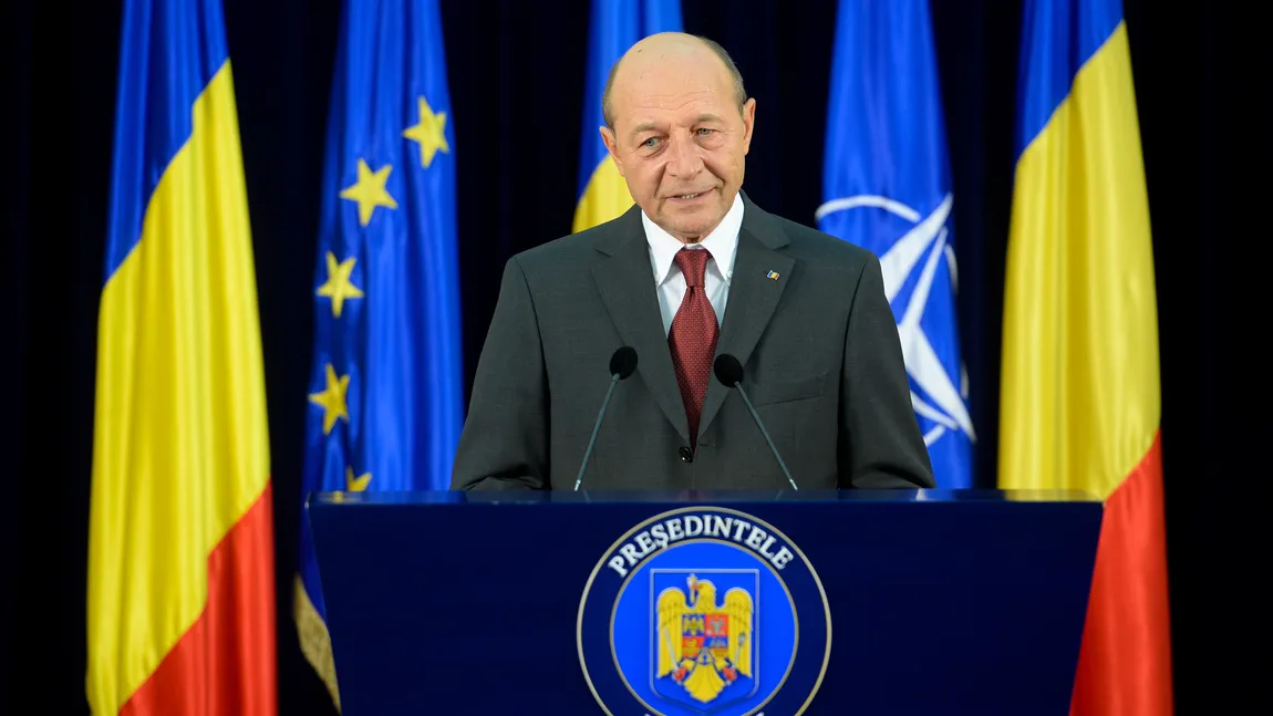 Băsescu: CSAT a aprobat prezenţa aeronavelor de luptă ale NATO pe aeroporturile din România