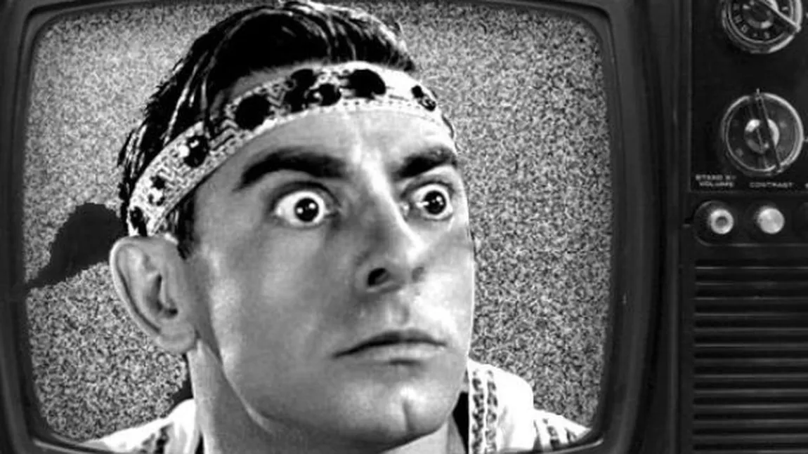 MITURI FALSE despre CORPUL UMAN, demontate de cercetători. Ce se întâmplă dacă înghiţi GUMA de MESTECAT