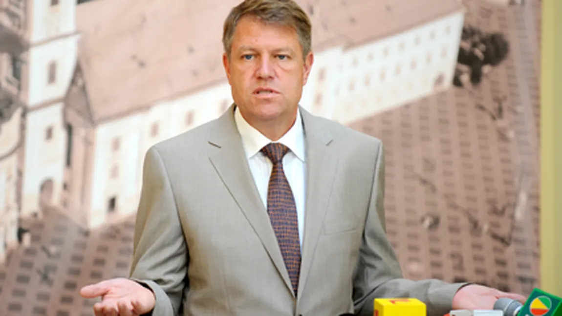 Klaus Iohannis, atacat de sibieni la case
