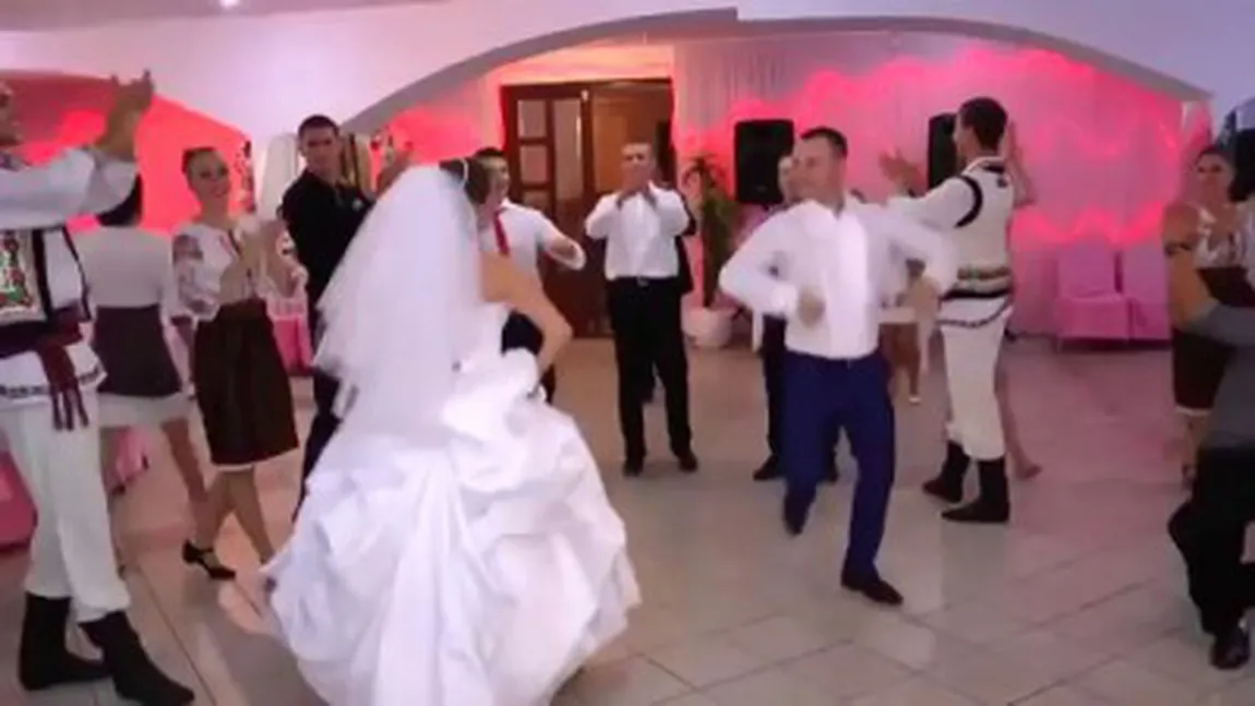 Nuntă de coşmar în Argeş. O MIREASĂ a fost PĂLMUITĂ de soacră, în faţa invitaţilor