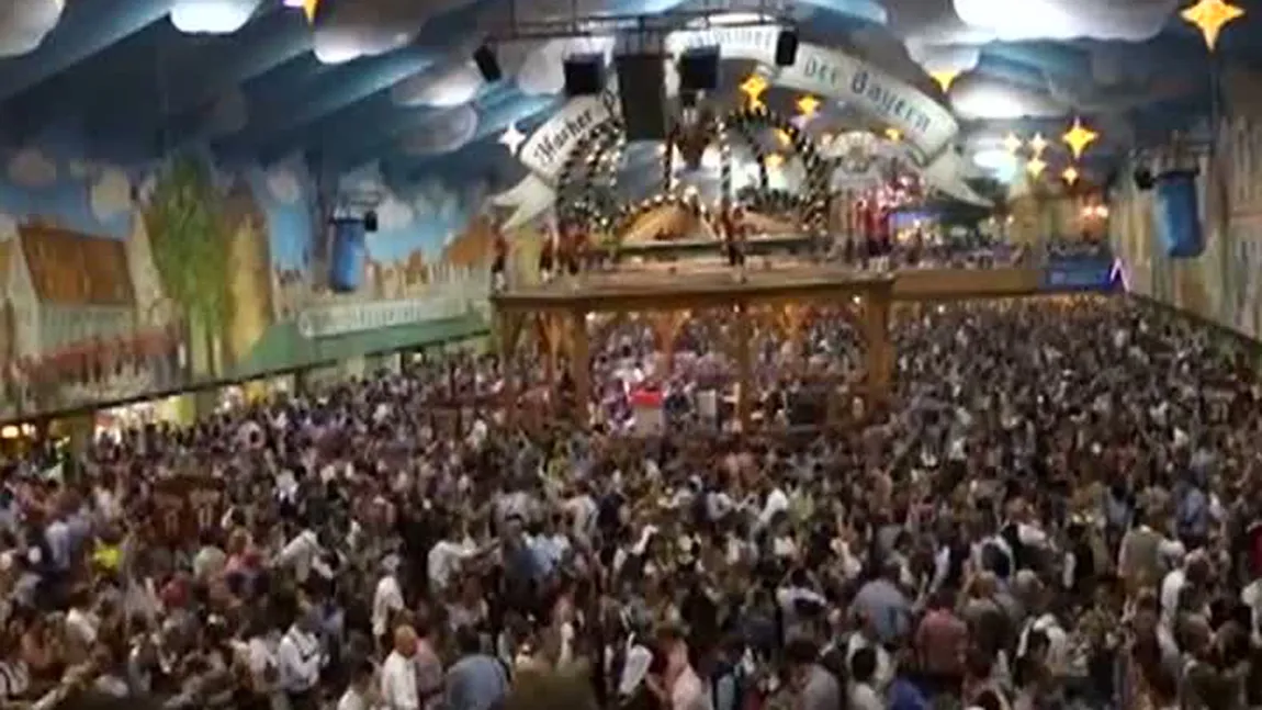 A început Oktoberfest! Primarul oraşului Munchen a dat cep primului butoi cu bere VIDEO