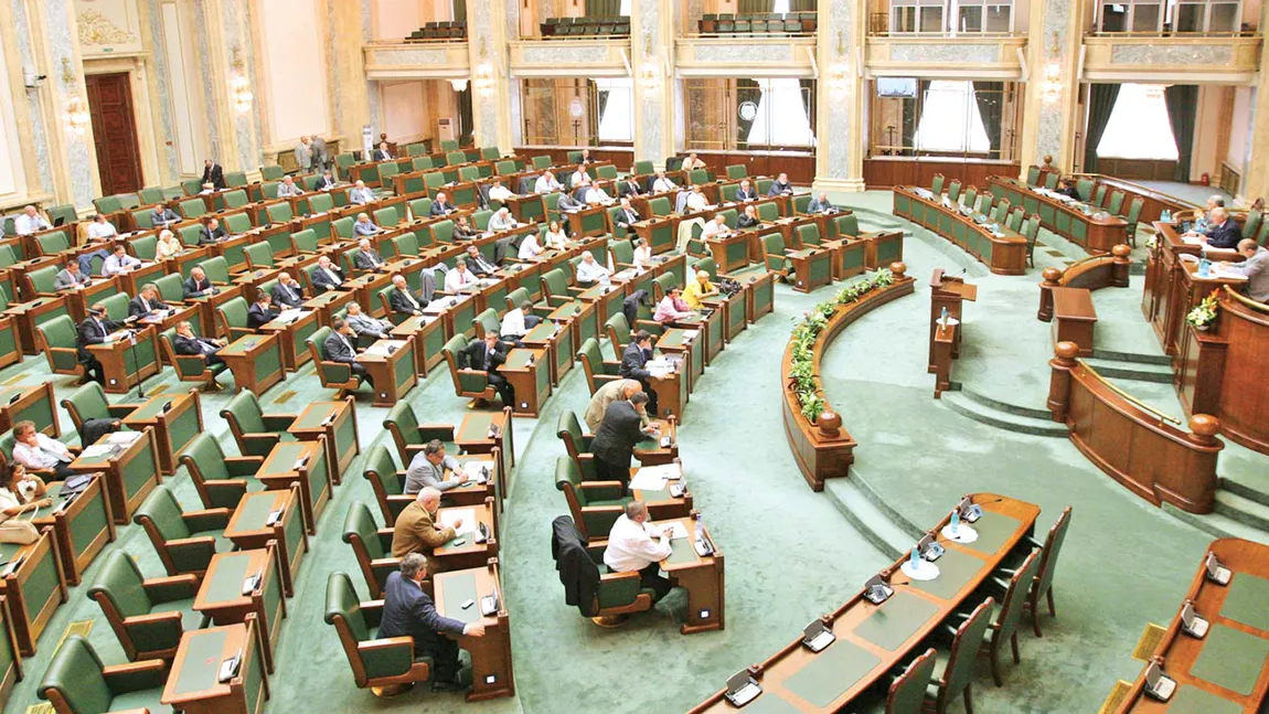 Activitatea Senatului, SUSPENDATĂ. Senatorii vor lucra în teritoriu în perioada 6-13 octombrie