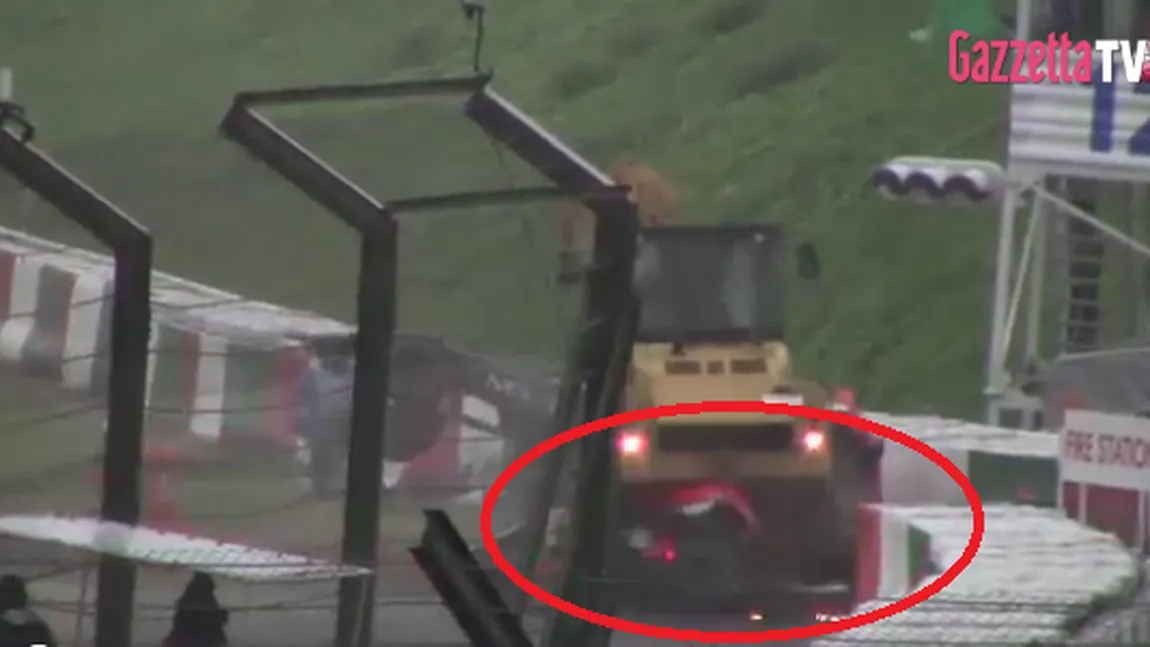 Te trec FIORII. Accidentul CUMPLIT al pilotului Jules Bianchi, filmat de un spectator VIDEO