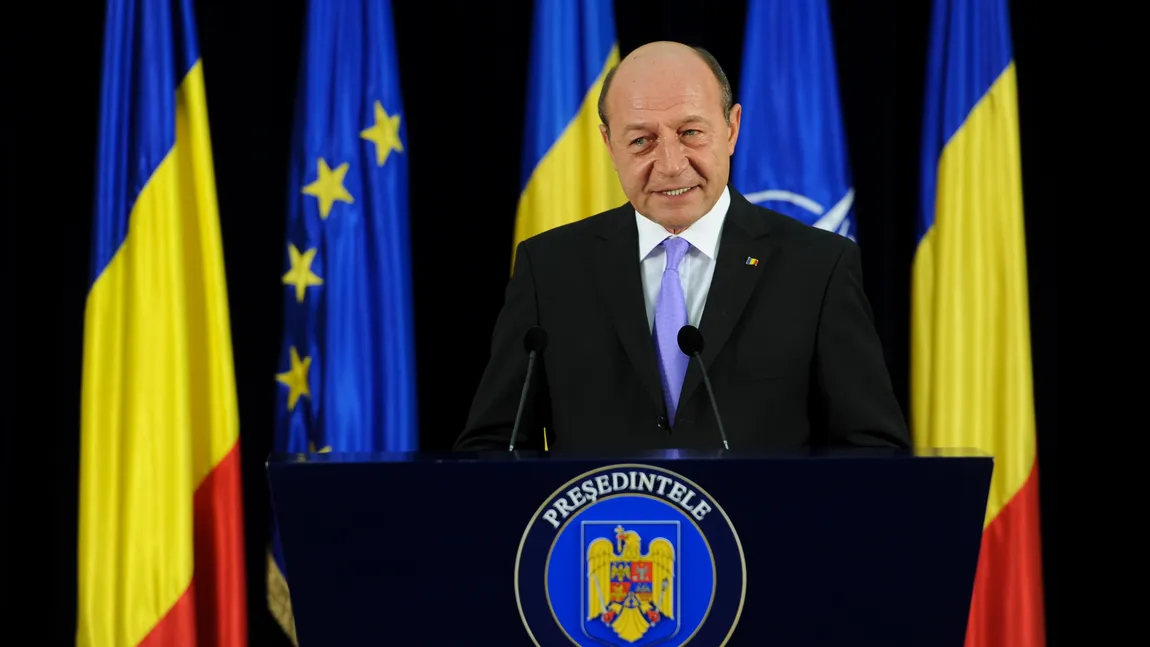 Traian Băsescu: Nu-l susţin nici pe Ponta, nici pe Iohannis. O susţin pe Elena Udrea VIDEO