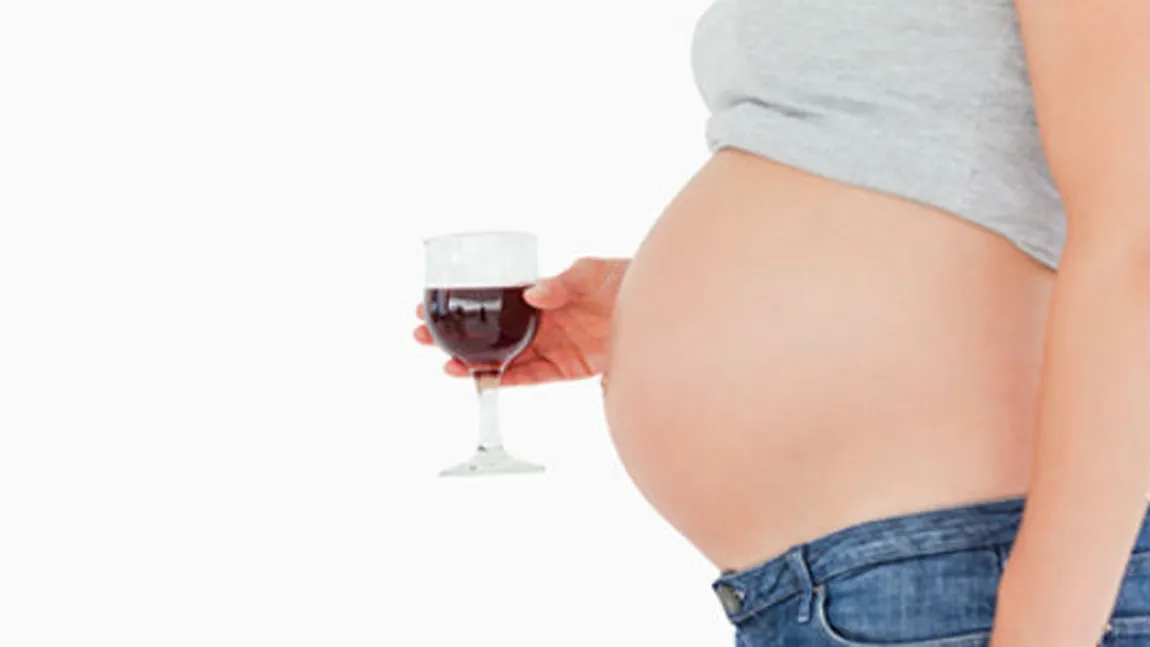 De ce să NU consumi alcool în timpul sarcinii
