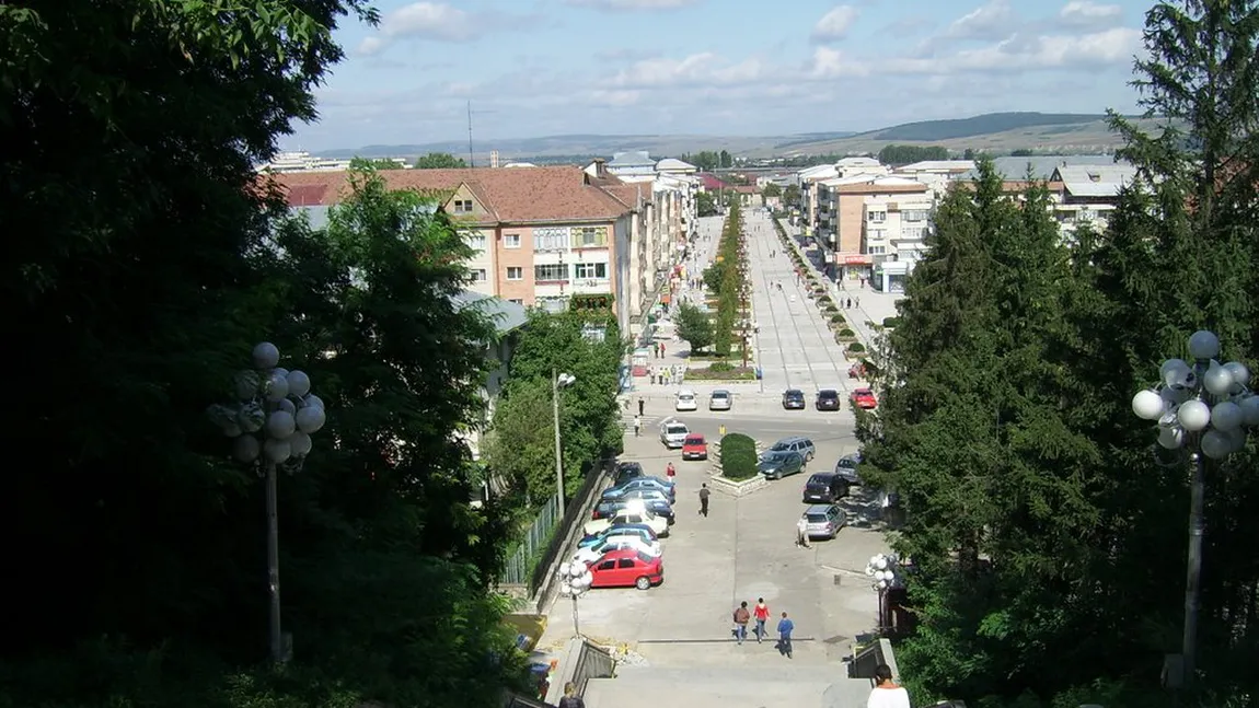 Autorii Strategiei de Dezvoltare a Paşcaniului au confundat oraşul moldav cu Sighişoara