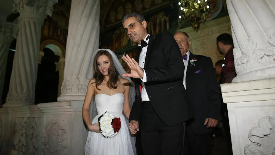 Primele imagini de la cununia civilă a lui Robert Turcescu VIDEO