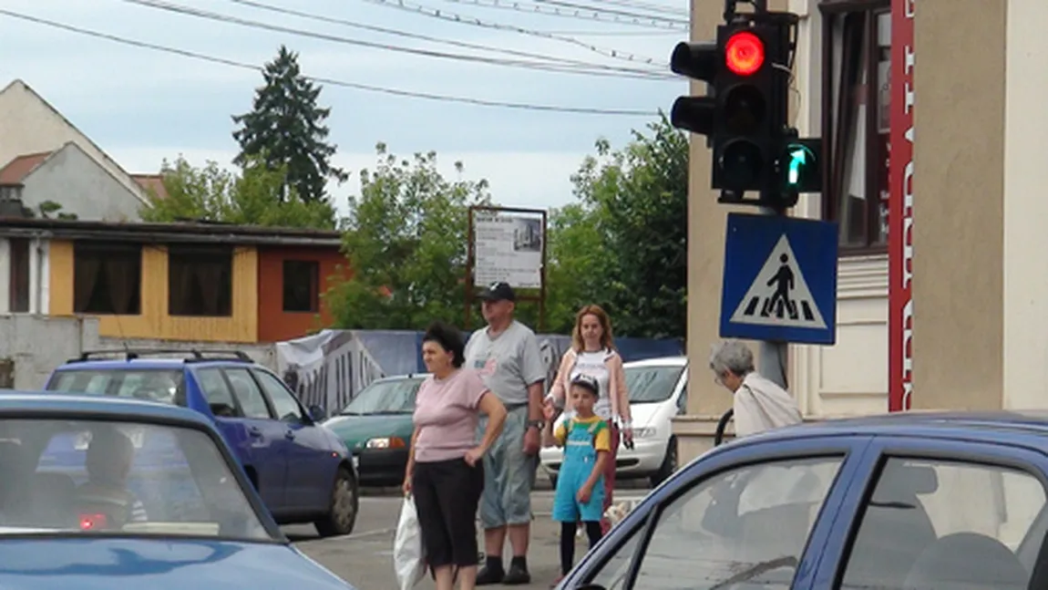 Mai multe intersecţii şi treceri de pietoni din Bucureşti vor fi semaforizate. Vezi aici LISTA