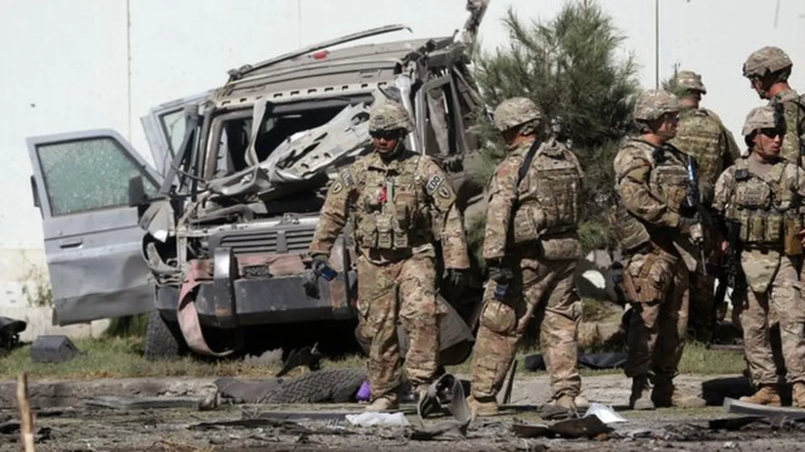 Atentat la Kabul: Un vehicul militar a fost atacat şi patru oameni au fost ucişi