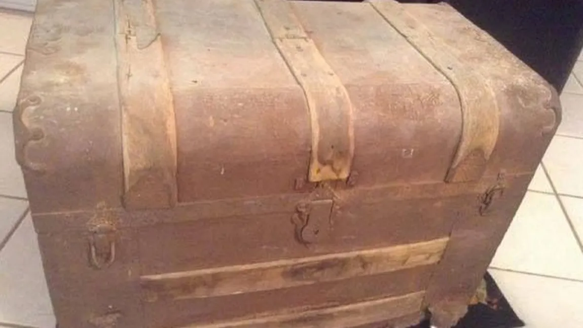 Un BUNIC şi-a dus cele mai NEGRE SECRETE în mormânt, însă le-a lăsat NEPOŢILOR incidii ascunse într-un CUFĂR