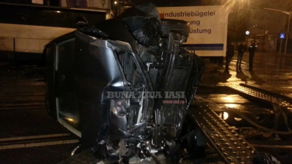 ACCIDENT GRAV în Iaşi, produs de şoferul unui autocar care nu a acordat prioritate VIDEO
