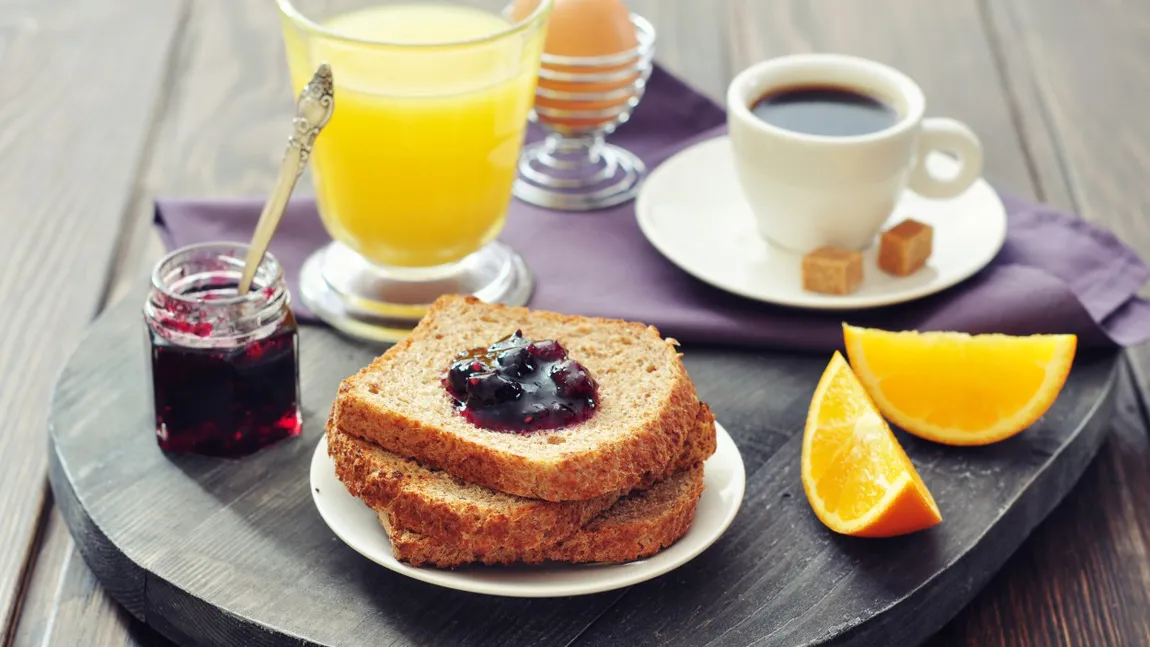 Specialiştii au răspunsul. De ce nu e bine să sari peste micul dejun?