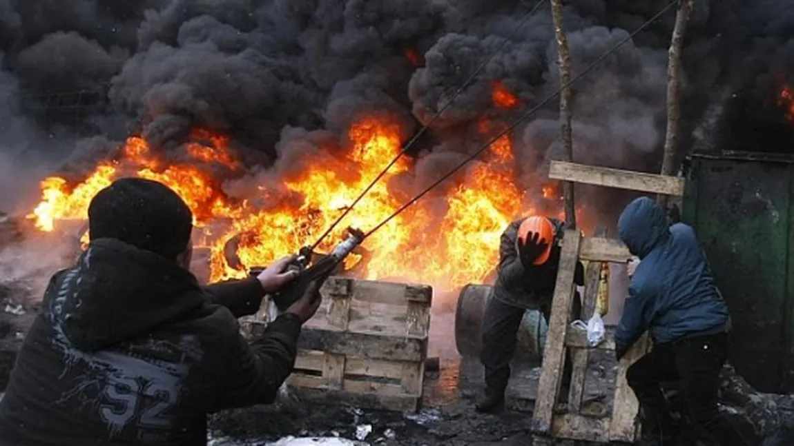 Tiruri intense de artilerie în estul Ucrainei