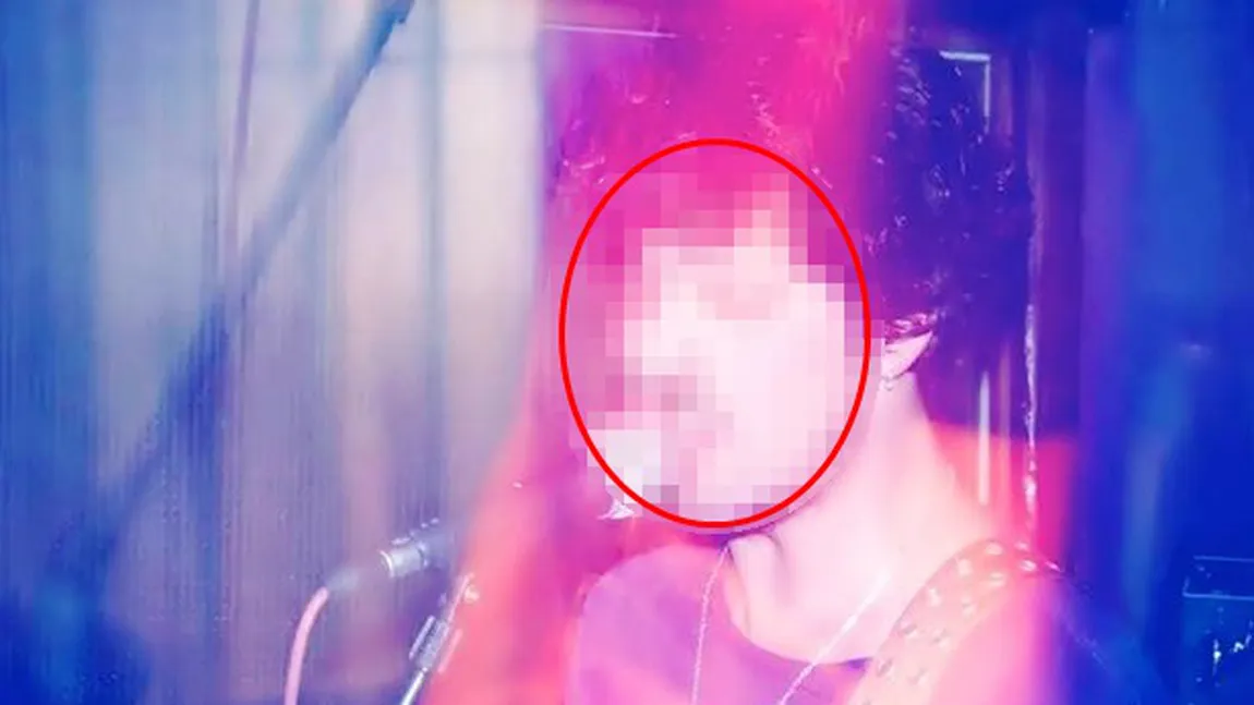 FANII au rămas ÎNMĂRMURIŢI. Solistul unei trupe rock a MURIT pe SCENĂ în timpul unui CONCERT FOTO