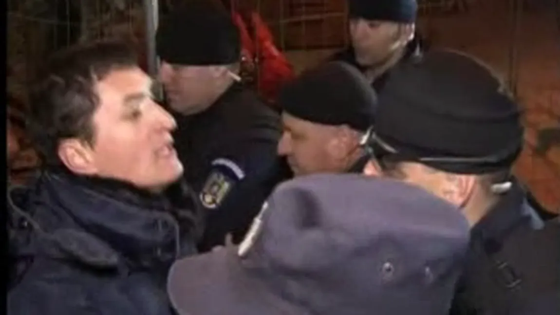 Susţinătorii lui Klaus Iohannis protestează VIOLENT în Braşov VIDEO