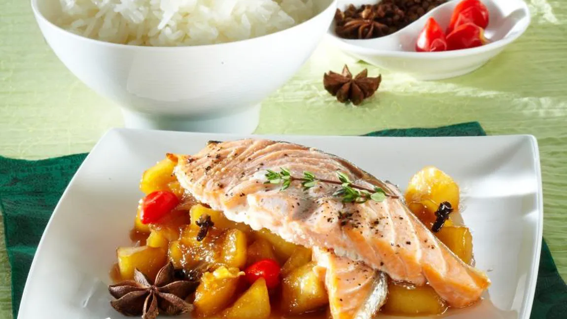 REŢETA ZILEI: Somon cu chutney de mere
