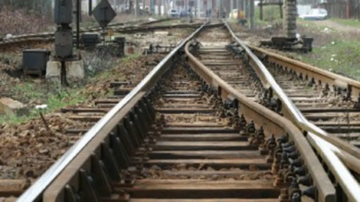 TRAGEDIE în Bacău. O bătrână a murit lovită de tren