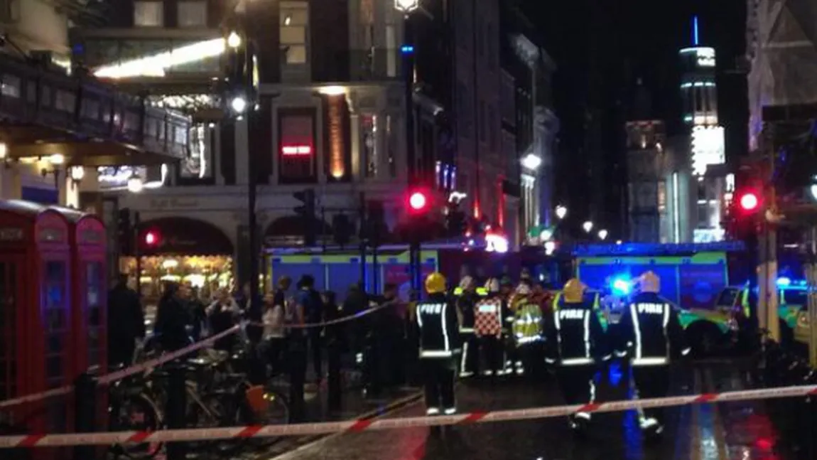 Balconul unei clădiri de lux din Londra s-a PRĂBUŞIT. Doi bărbaţi au MURIT