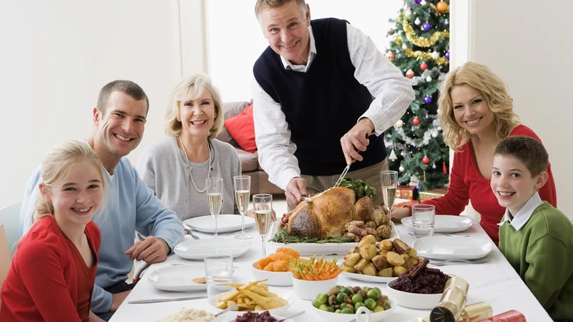 Cum să supravieţuieşti Sărbătorilor cu familia iubitului