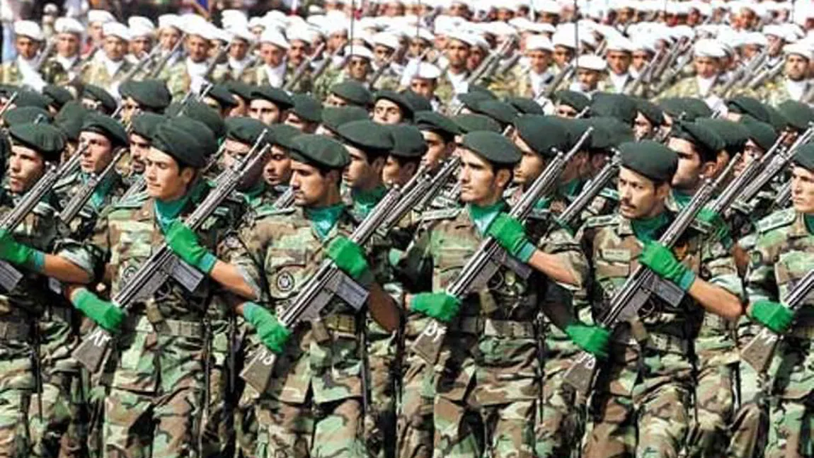 Pentru ce se pregăteşte Iranul: manevre militare de anvergură în sudul ţării