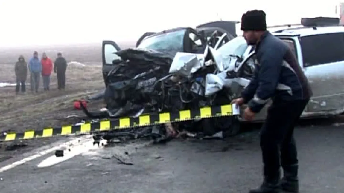 TRAGEDII pe şosele: Accident MORTAL în Buzău, după ce o maşină a lovit un porc ieşit pe şosea VIDEO
